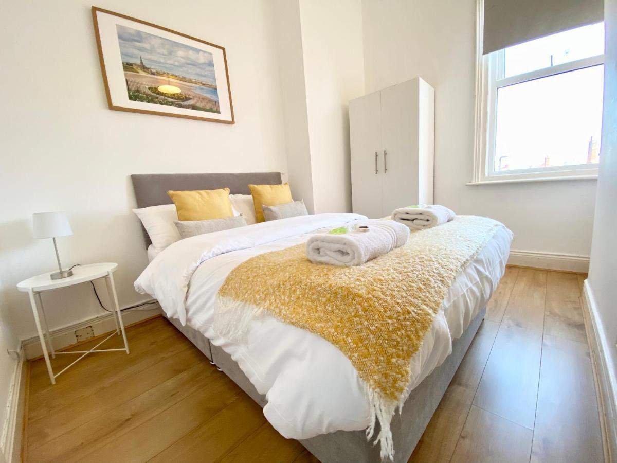 8 Margaret Road, Whitley Bay Daire Dış mekan fotoğraf