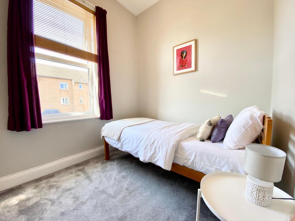 8 Margaret Road, Whitley Bay Daire Dış mekan fotoğraf