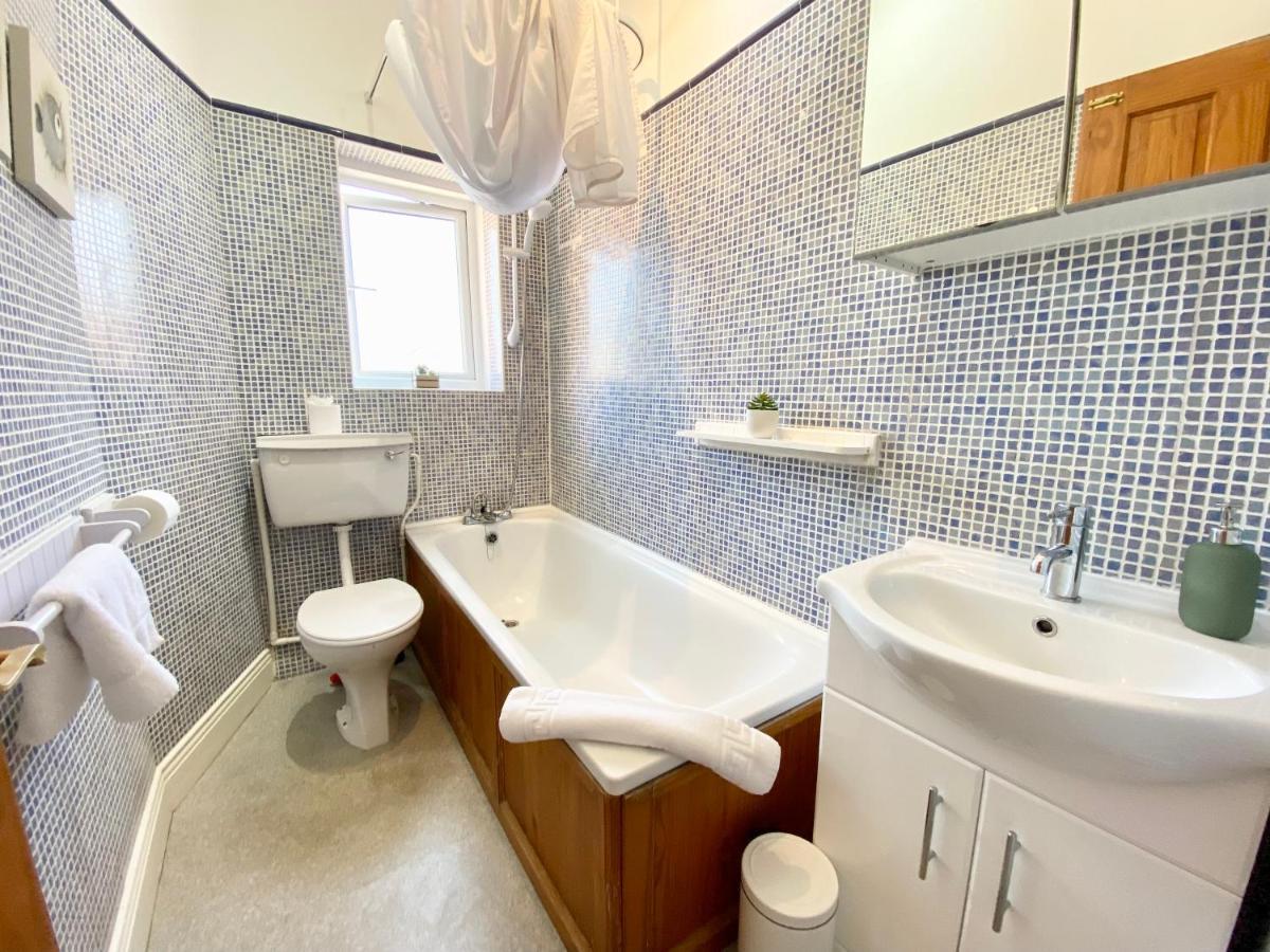8 Margaret Road, Whitley Bay Daire Dış mekan fotoğraf